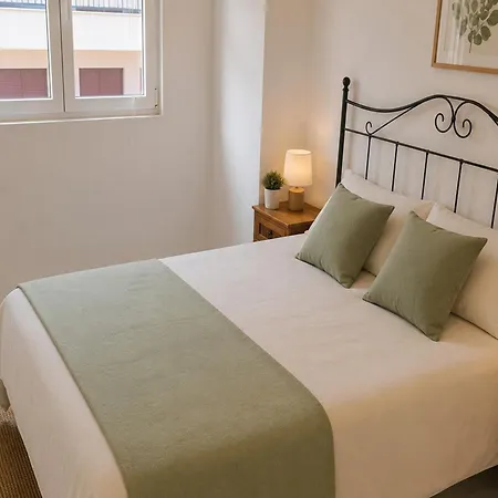 Sea View Flat By The Apartmán Marbella