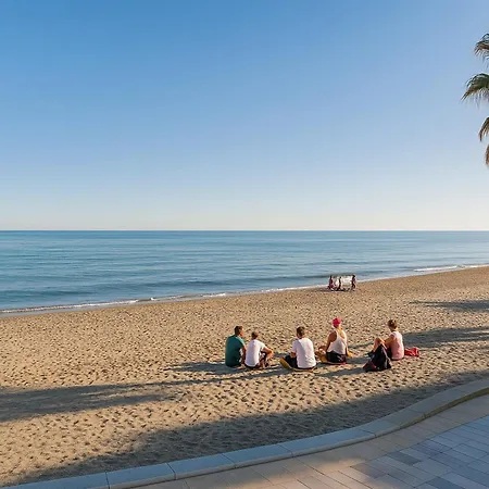 Sea View Flat By The Apartmán Marbella